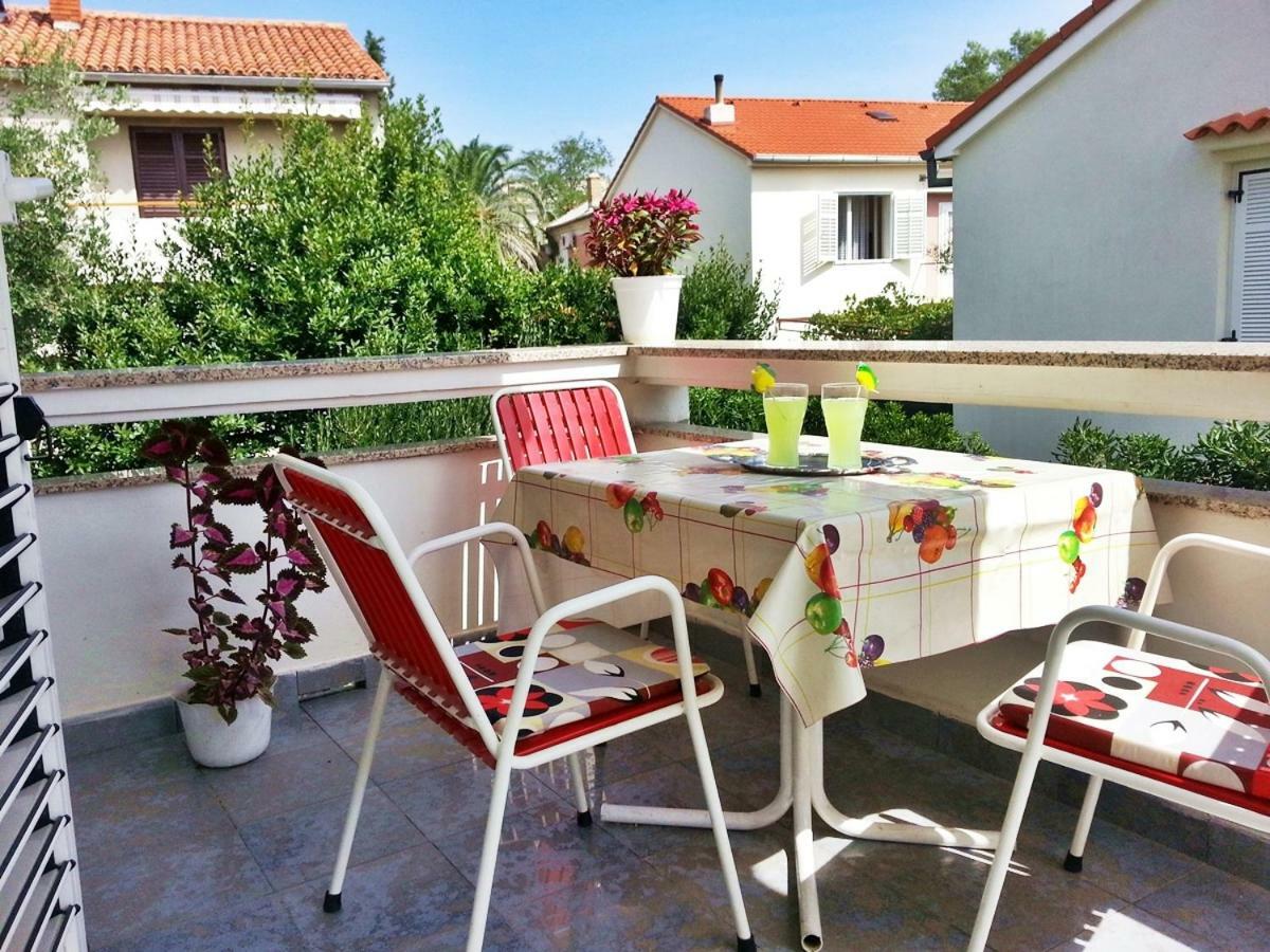 Apartments Villa Milenka Novalja Εξωτερικό φωτογραφία