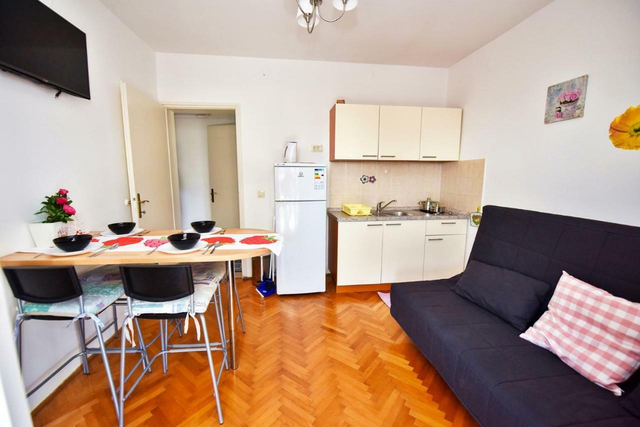 Apartments Villa Milenka Novalja Εξωτερικό φωτογραφία