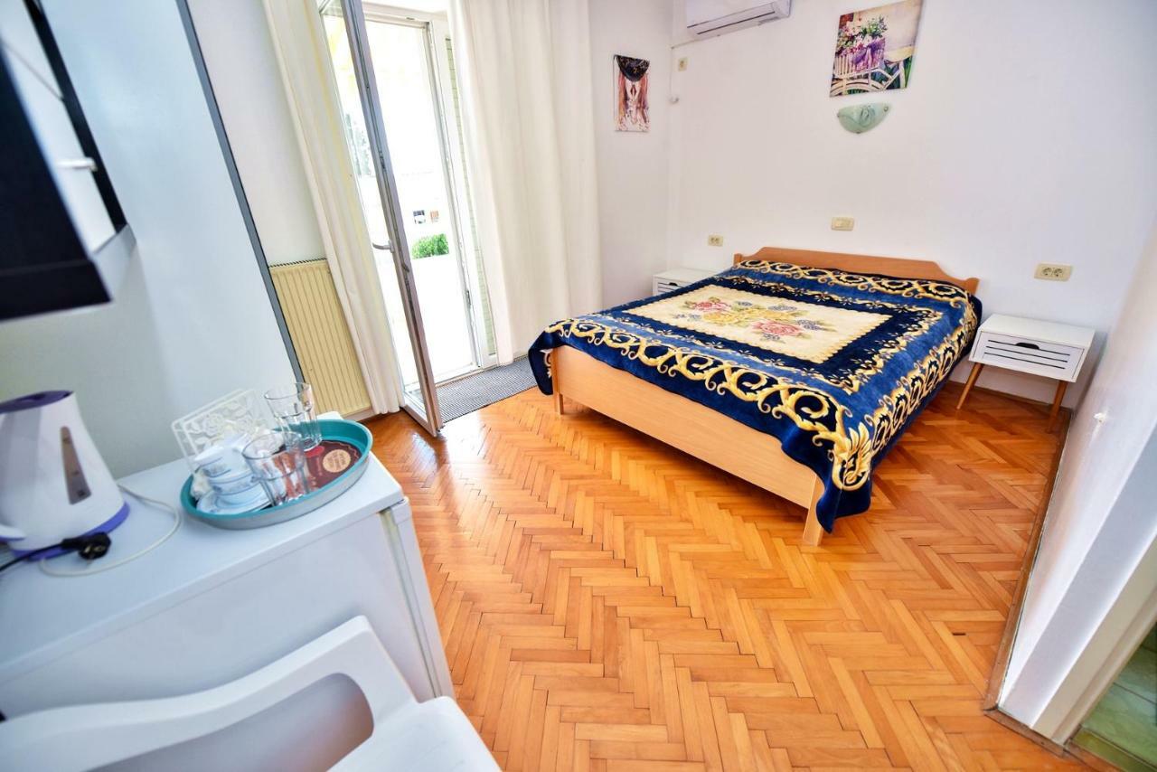 Apartments Villa Milenka Novalja Εξωτερικό φωτογραφία